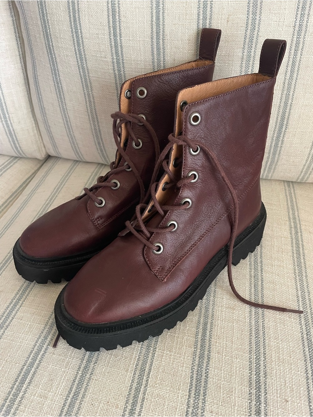 Madewell Rayna Leather Lace-Up Boots in Dark Cabernet Size US 6.5